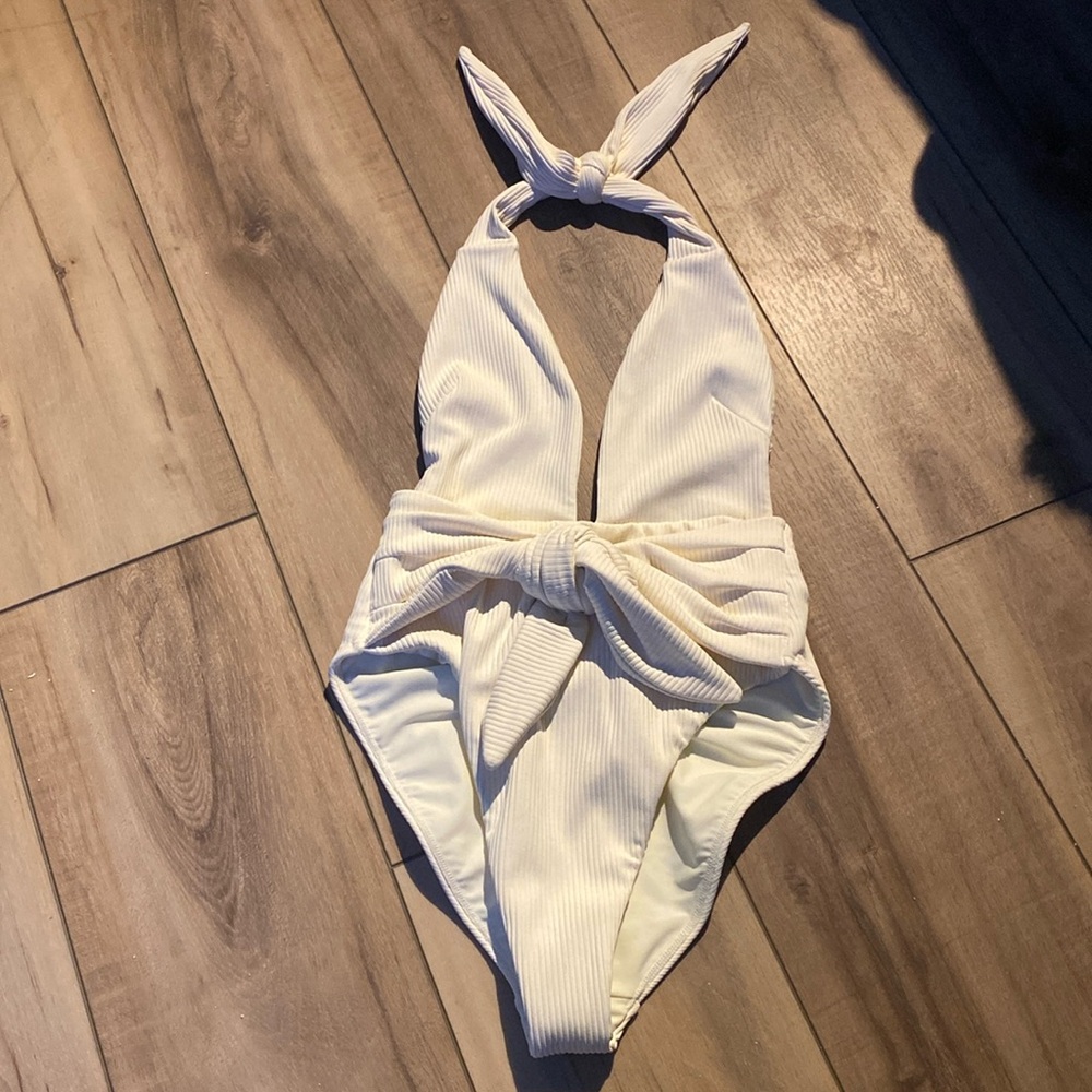 Montce Tropez Piece